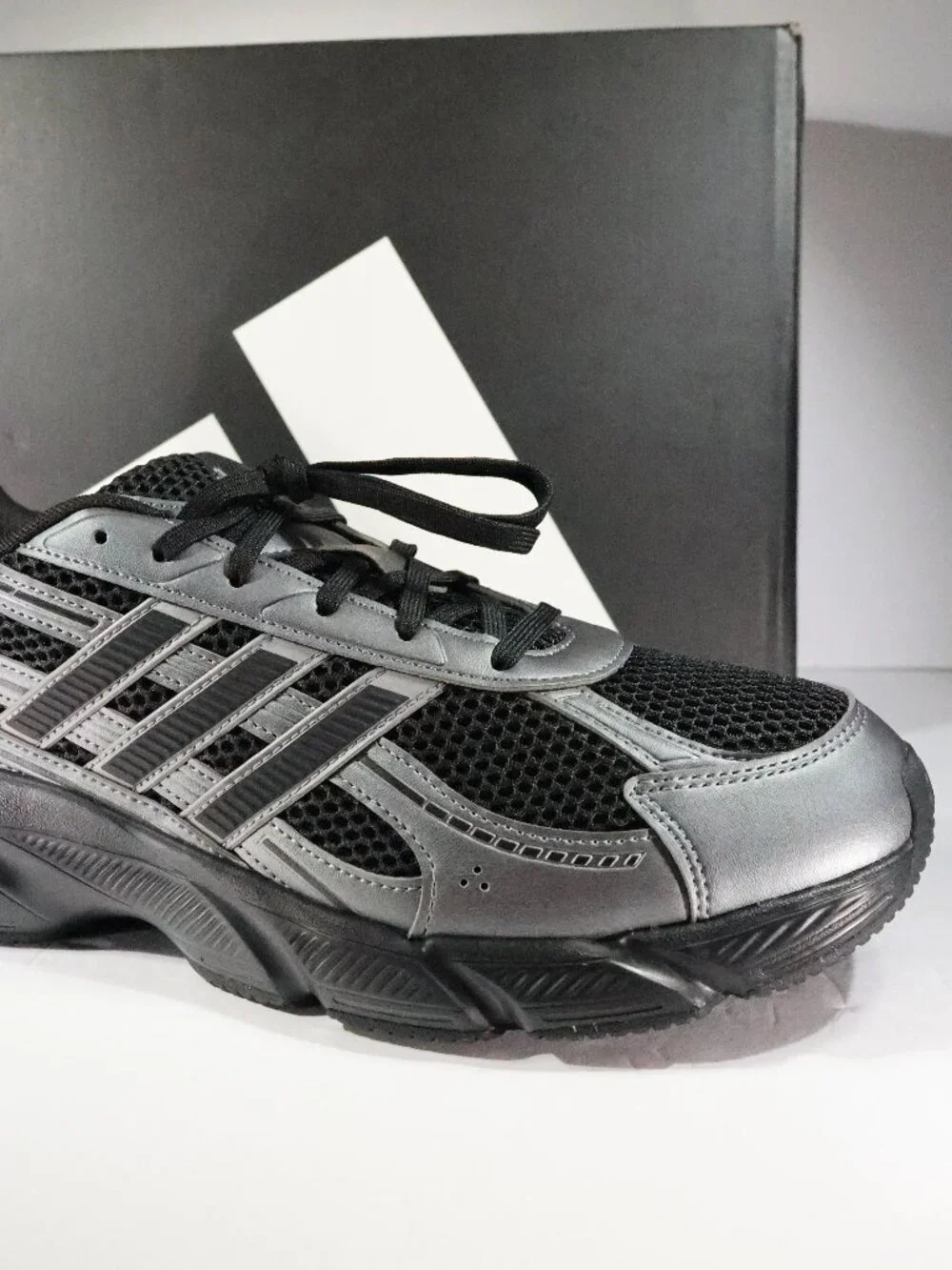 Adidas TechnoChaos 2000 Core Black Metallic Mens Size 11.5 JR7229 NEW W/Box